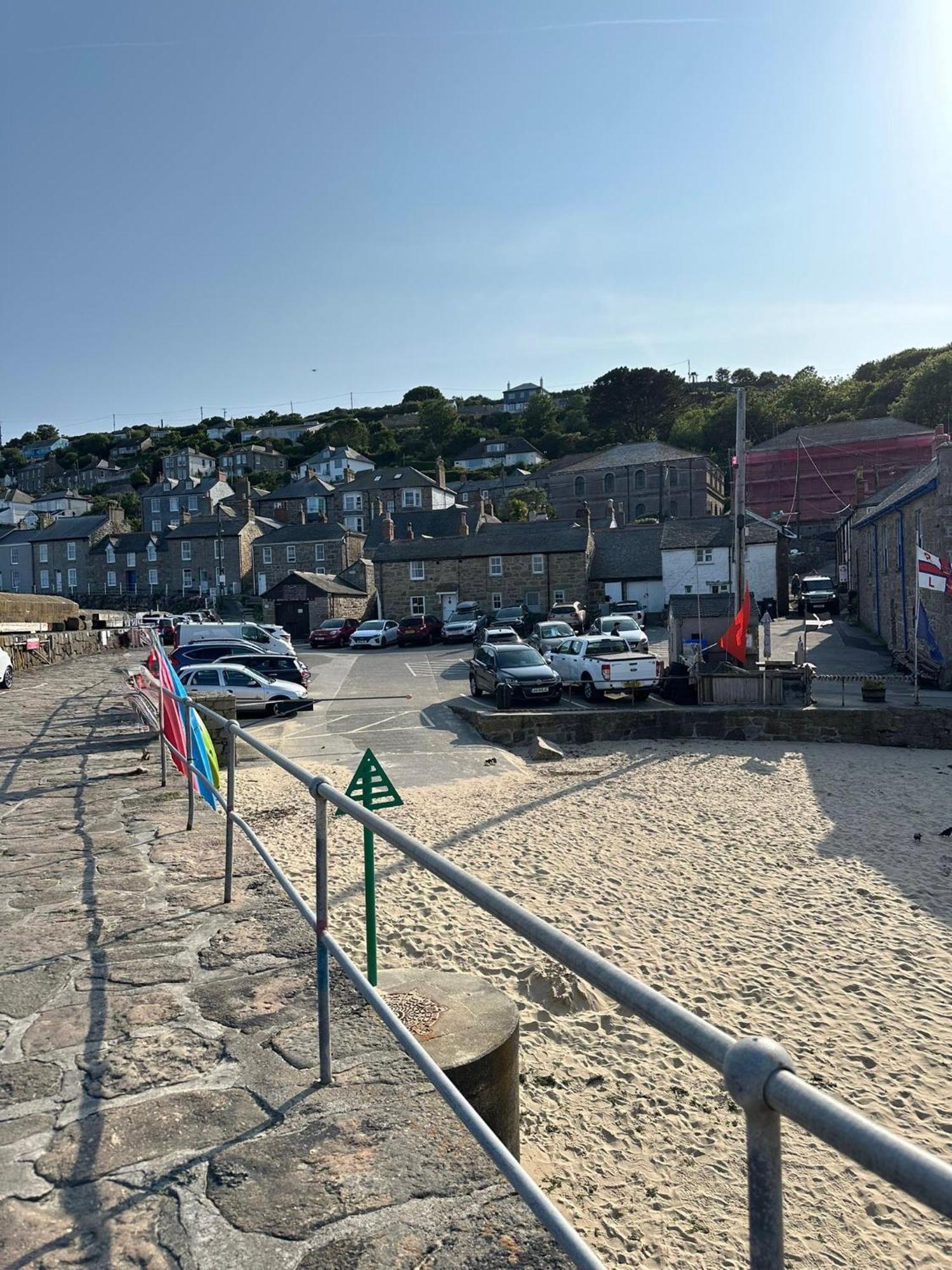 New Renovated Beach Front Cottage Mousehole Exterior foto