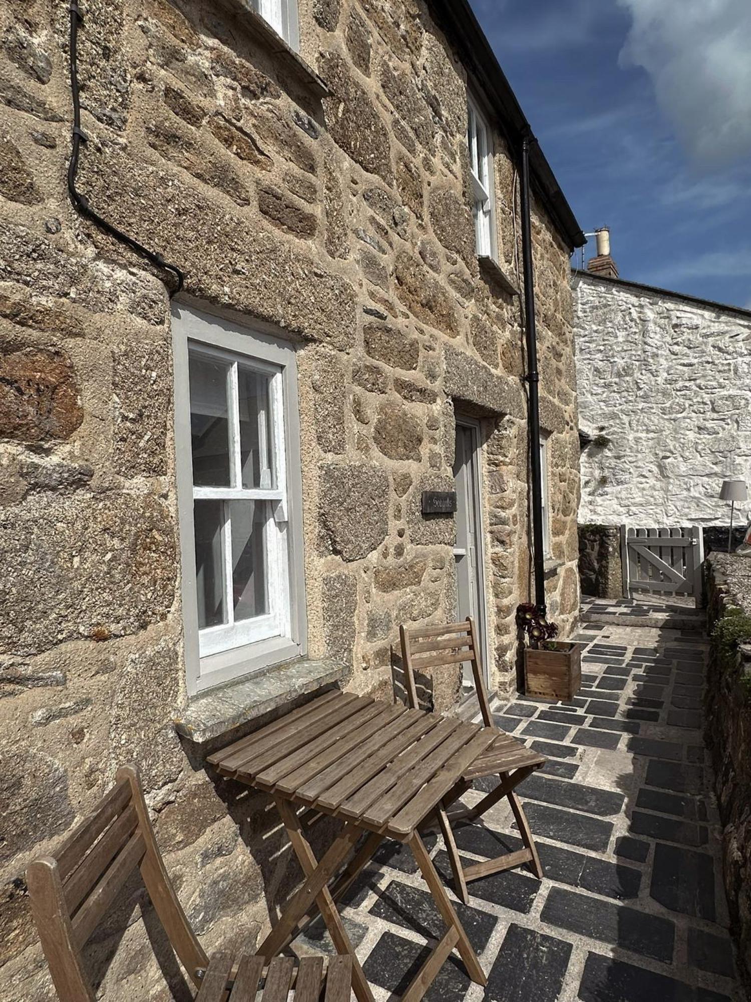 New Renovated Beach Front Cottage Mousehole Exterior foto